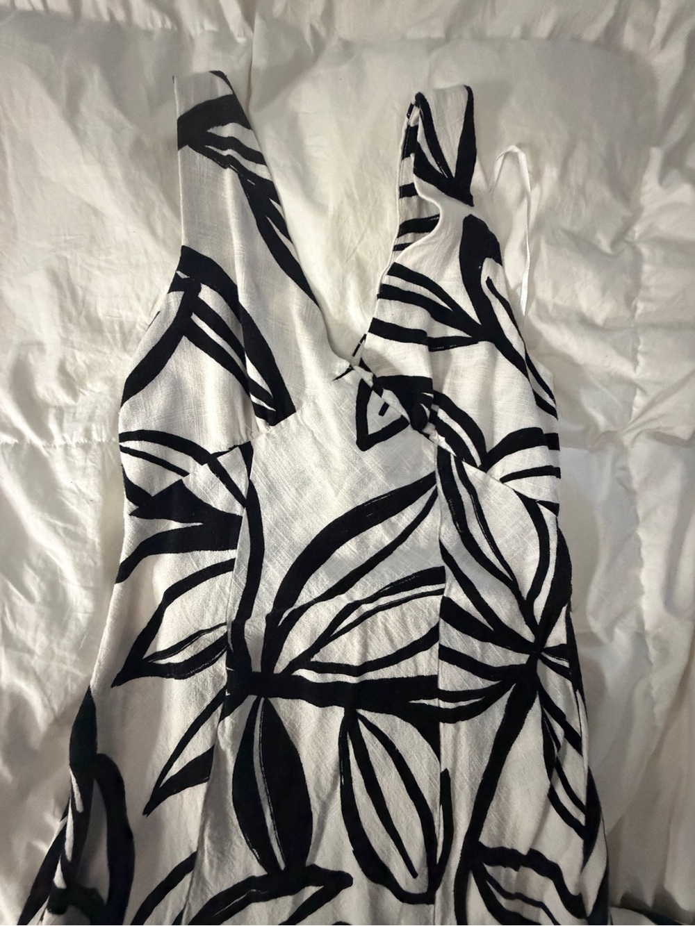 Sleeveless Black & White Maxi Dress with Bold Leaf Print
